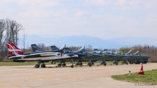 Serbia Orao flightline 320