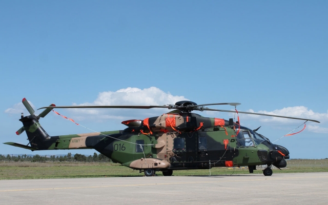 Australia NH90 A40 016 YMAV 25Feb15 Jan Gerrits 640