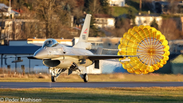 Romania F 16s from Norway Peder Mathisen 640