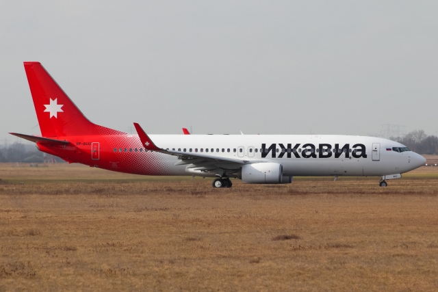 B738 Izhavia 640