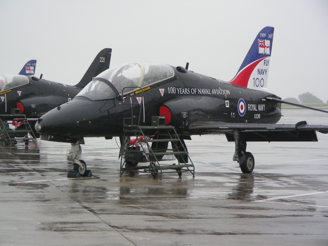 UK RN 736NAS Hawk Erik Jan Engelen 1 640