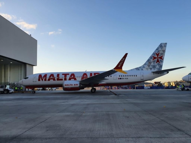 B737 Malta Air 0 640