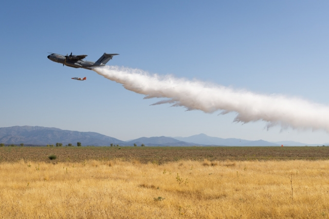 Spain A400M waterbomber 640