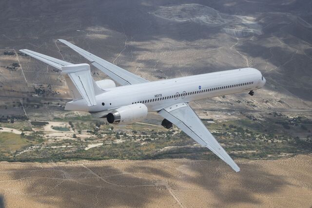 Boeing’s MD-90 aircraft flies from Victorville California to Palmdale, California on August 15, 2023. This aircraft will be NASA’s future Sustainable Flight Demonstrator. Modifications to the aircraft will include changes to the fuselage and most notably the use of a transonic truss-braced wing. 