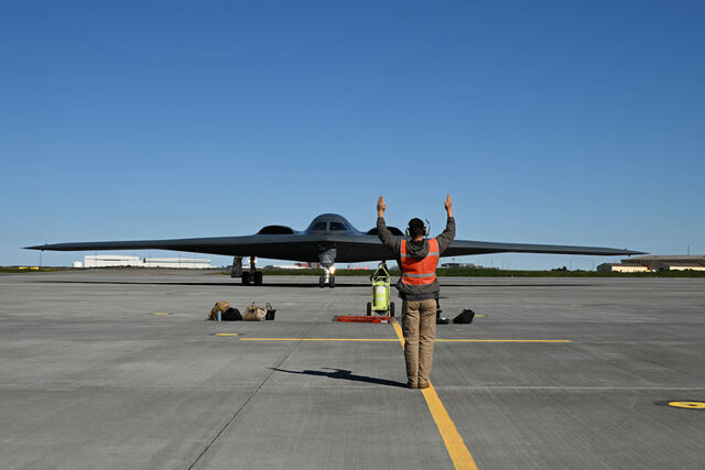 US 393rd BS B 2A visit to Keflavik credit USAF 640