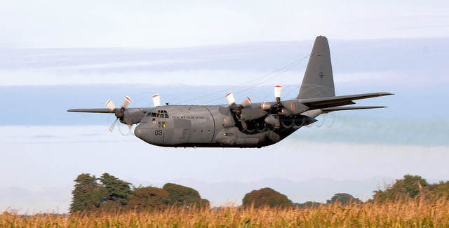 New Zealand RNZAF C 130H NZ7003 credit Andrew Hamblyn 640