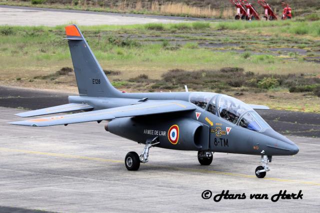 Nigeria Alpha Jet ex France credit Hans van Herk 640