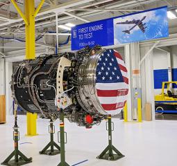 USA Rolls Royce B 52J engine 320