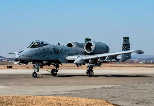 US Osan retires A 10 1 credit USAF 560