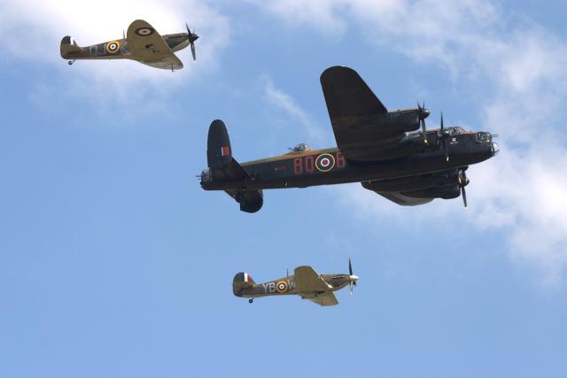 WB BBMF formation 640